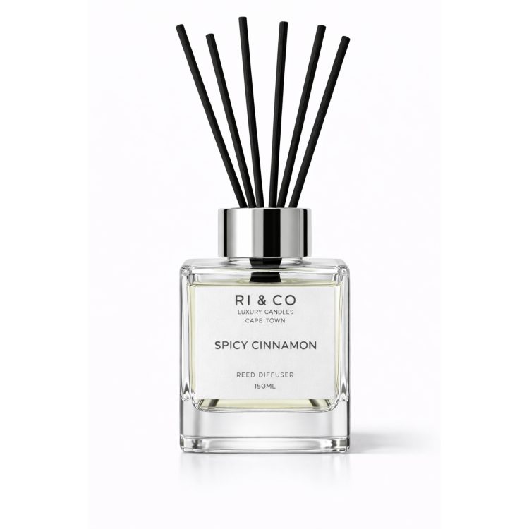 RI & CO Spicy Cinnamon Reed Diffuser 150ml luxury home fragrance